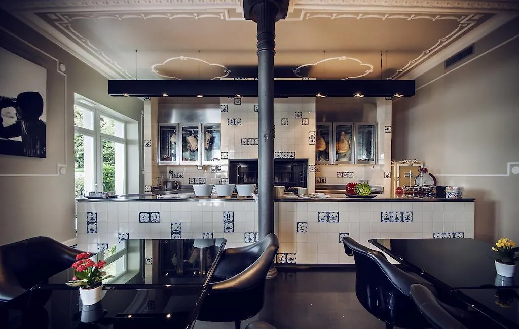 Aparthotel Villa Mughetto Gardone Riviera